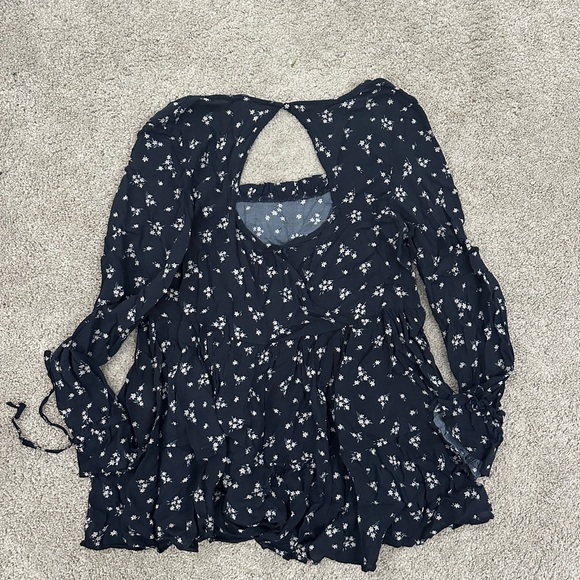 American Eagle top! - Picture 3 of 3